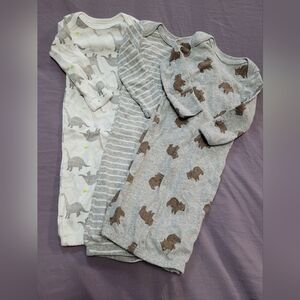 ✨️Kids 5/$40✨️ Newborn Baby Sleep Gowns with Dinosaur and Bear Prints NWOT